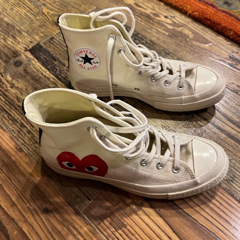 Converse! - Picture 2 of 5